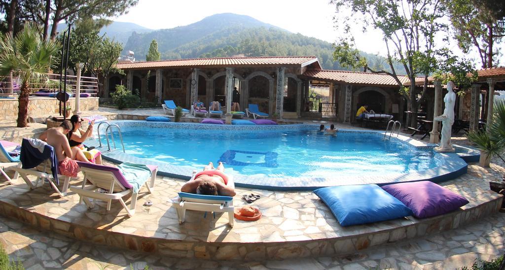 Atillas Getaway Selcuk Exterior photo