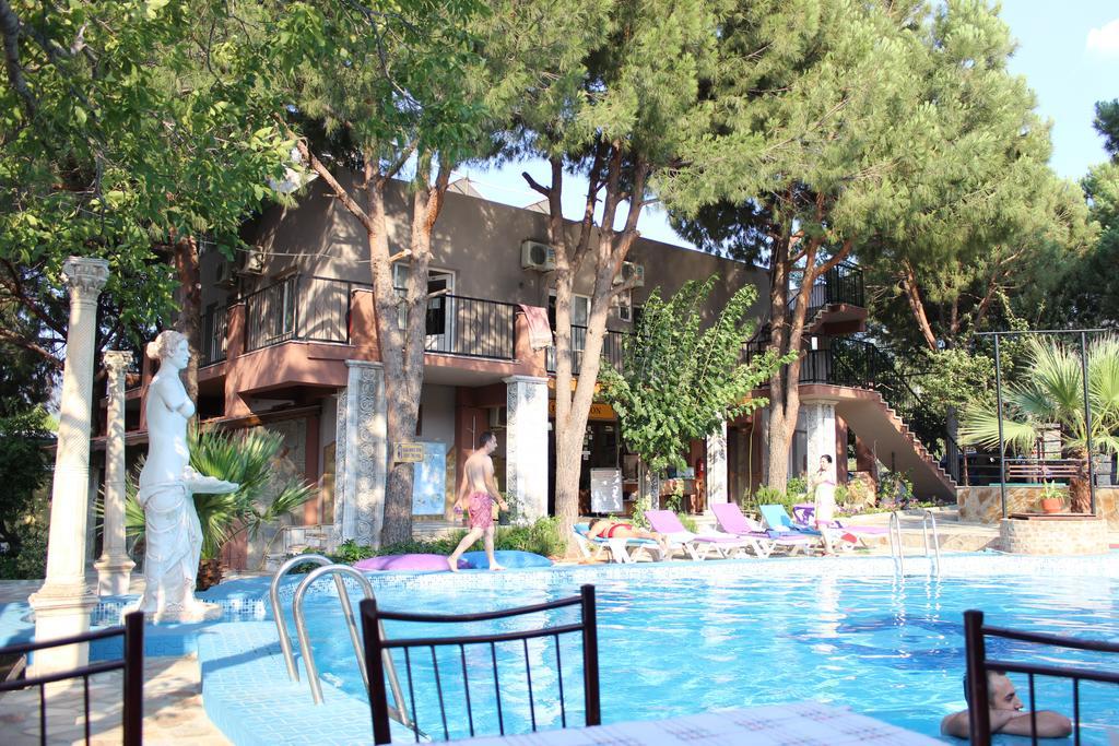 Atillas Getaway Selcuk Exterior photo